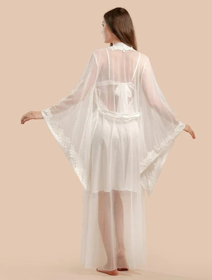 2 Pcs Lace &amp; Satin Nightdress With Tulle And Lace Robe - Off White